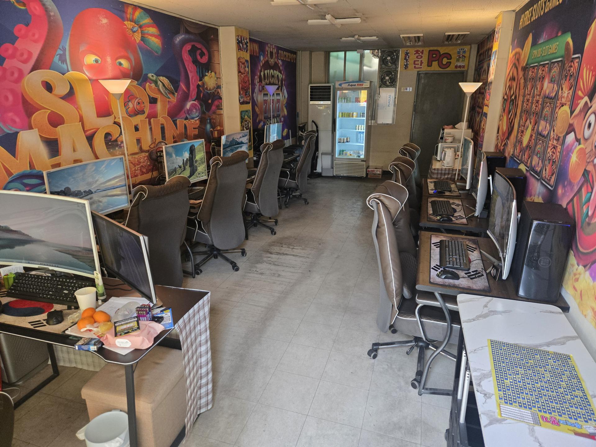 수원 못골시장 입구쪽에 있는 성인pc방 팝니다.