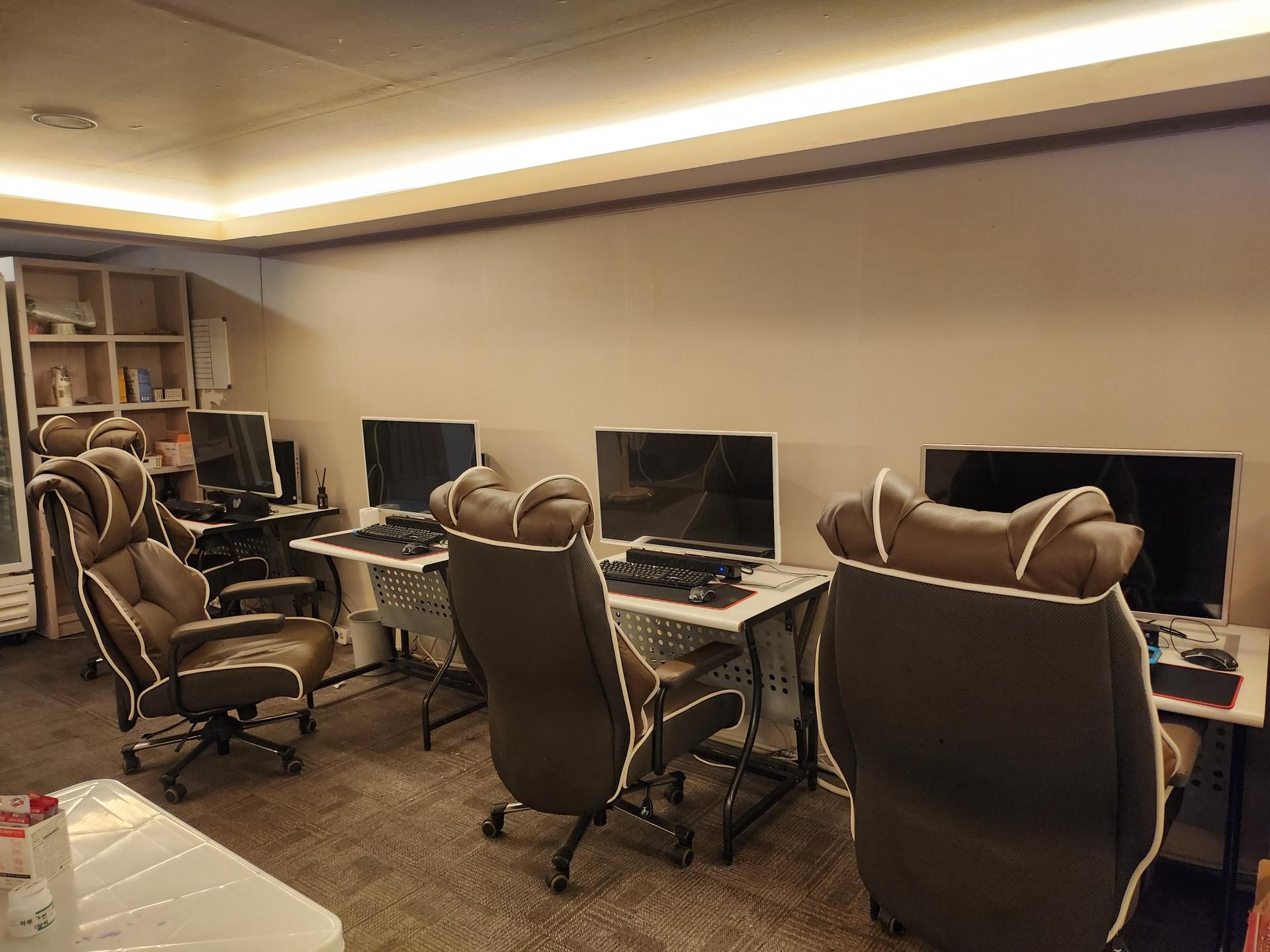 김해 부원동 PC방 입니다