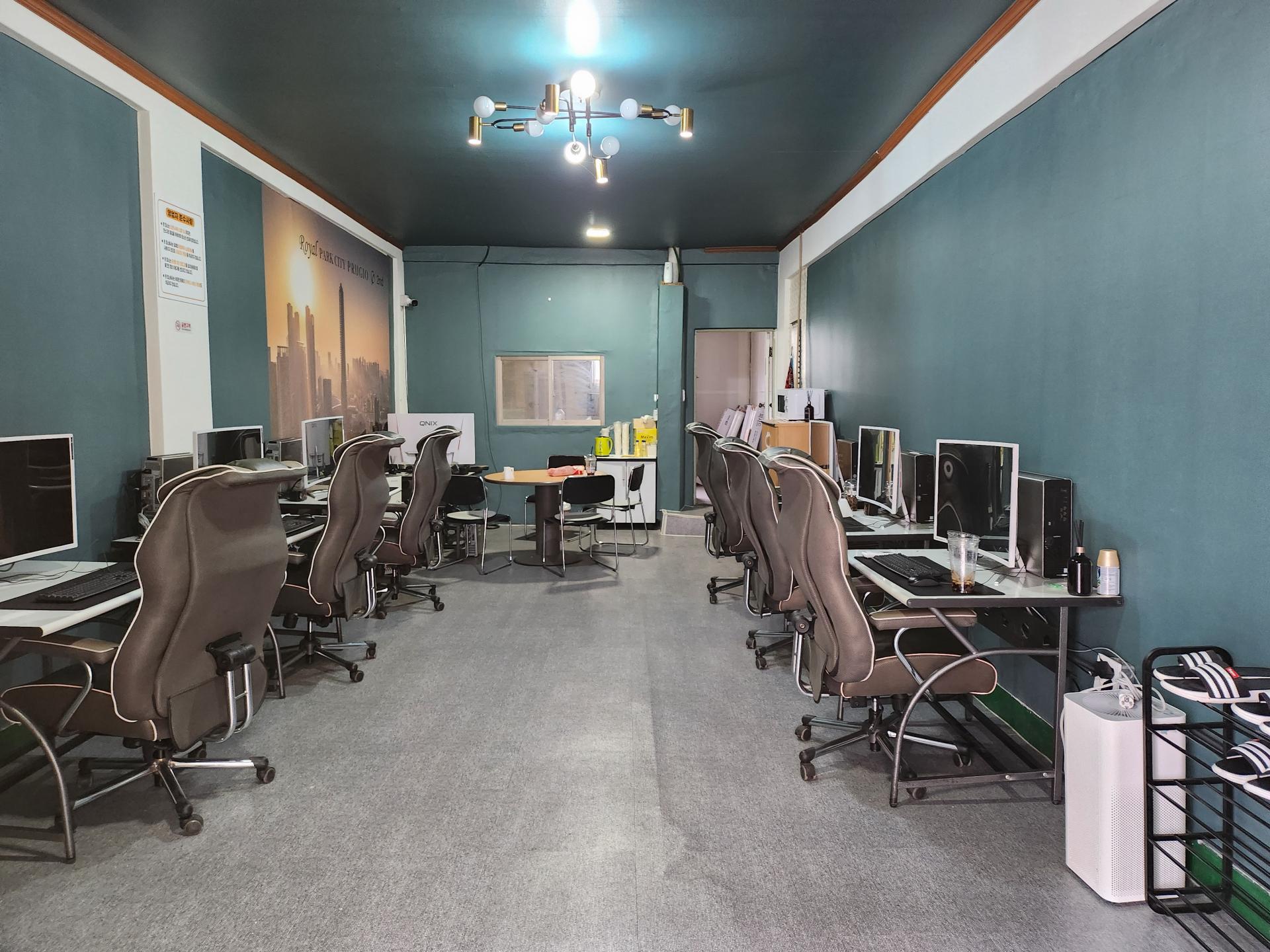 석남동 대로변 PC방