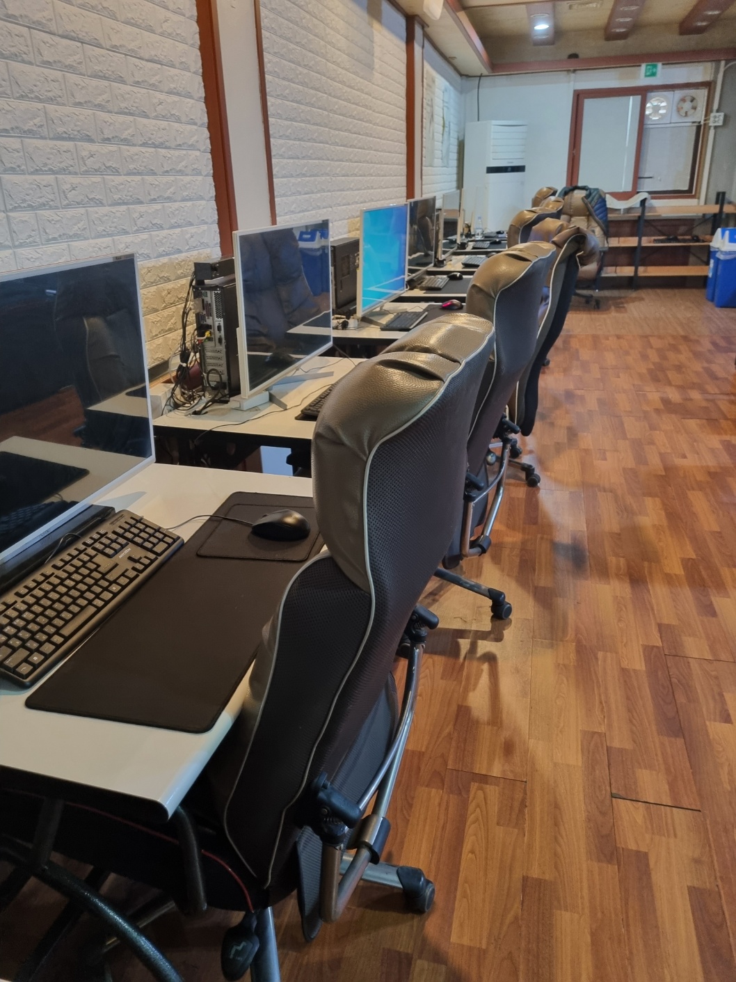 소래 포구 어시장  2층