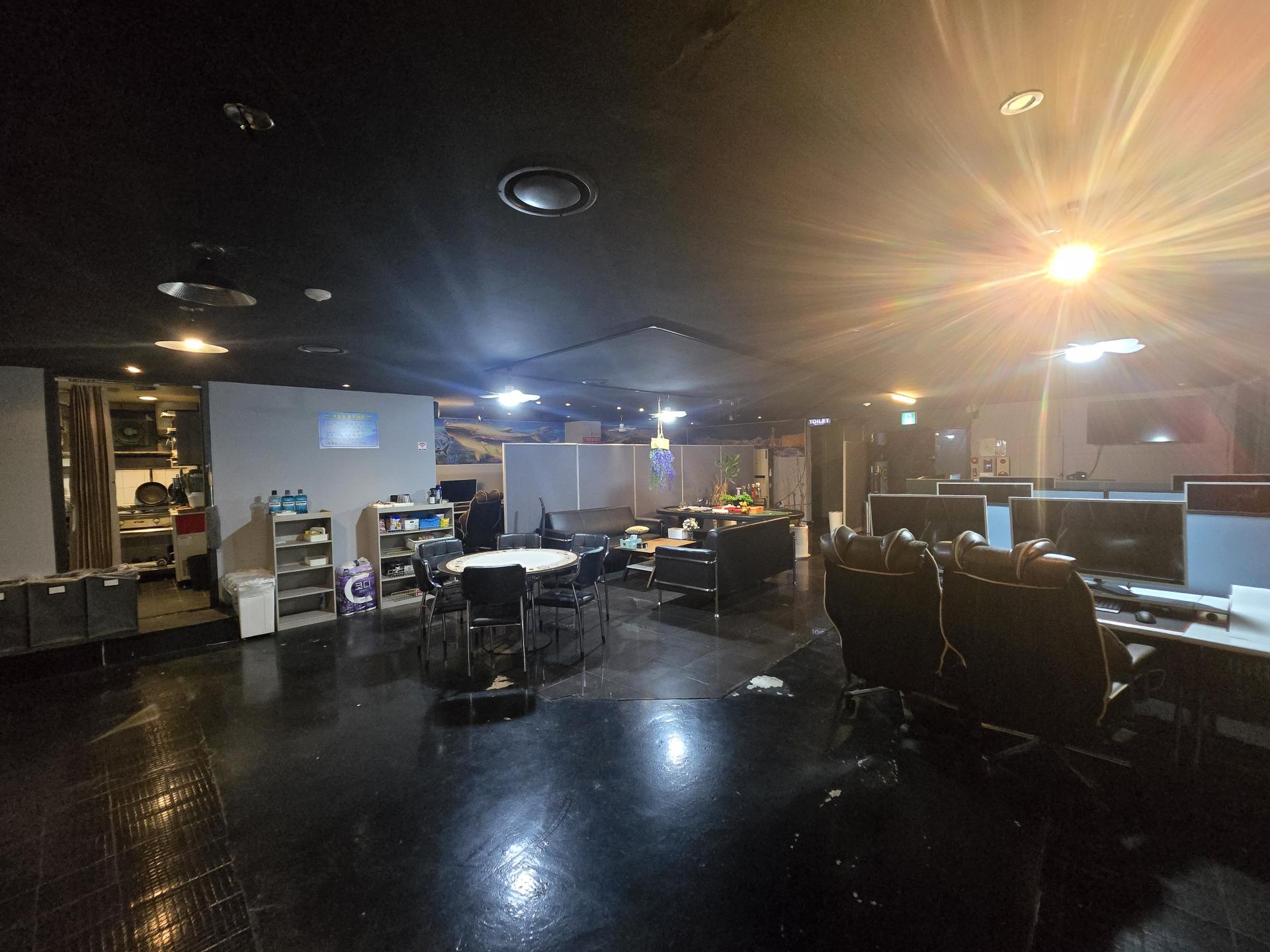 매탄동 성인피시방 판매합니다.